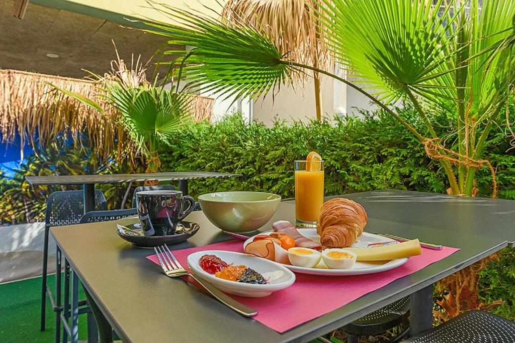 Hotel Des Alpes Bulle Center Εξωτερικό φωτογραφία