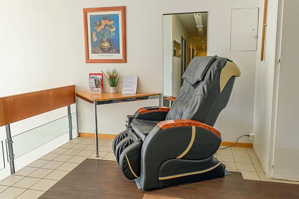 Hotel Des Alpes Bulle Center Εξωτερικό φωτογραφία